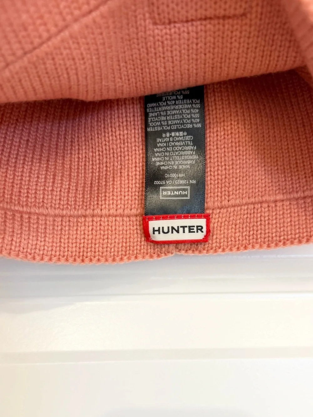 HUNTER Classic Knit Beanie in Coral